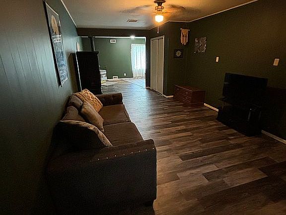 4th image of 10242 Imperial Dr