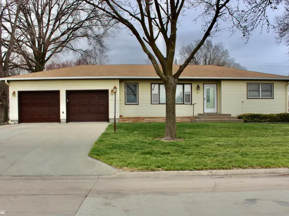 301 8th St, Griswold, IA 51535