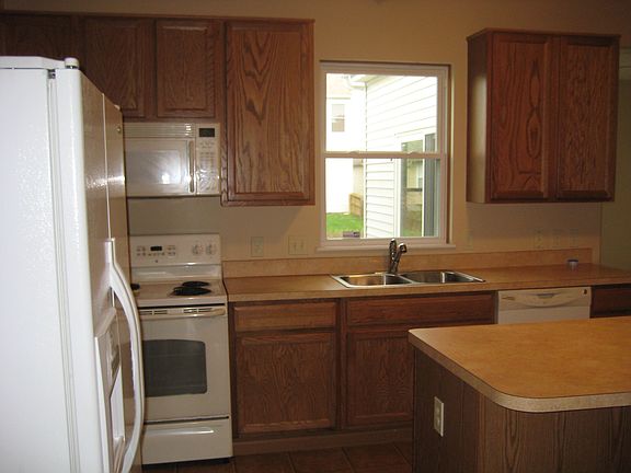 4th image of 8042 Waggoner Trace Dr