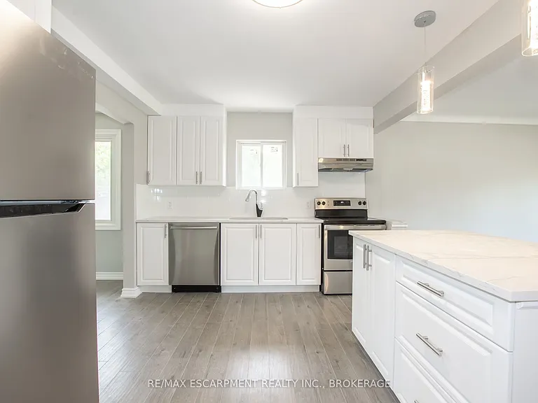2 Wolfdale Pl #MAIN — Photo 15