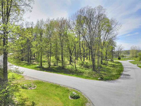 3rd image of 4912 Indian Creek Dr
