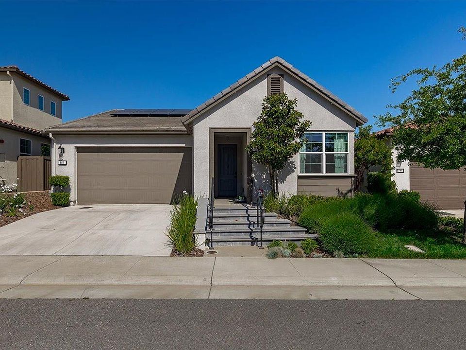 1st image of 857 Clementine Dr