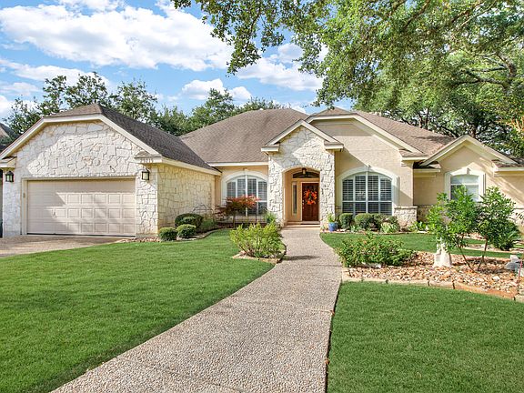 2nd image of 29219 Oakview Bnd