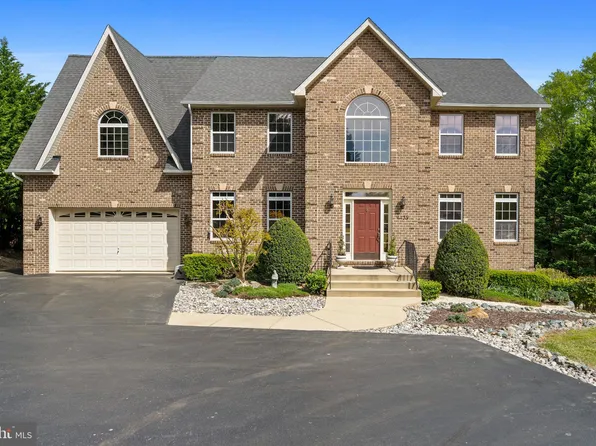 4435 Dairy Barn Dr, Huntingtown, MD 20639