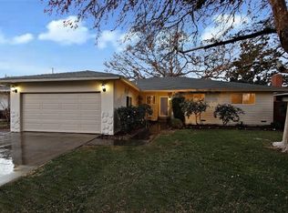 6215 N Callisch Ave, Fresno, CA