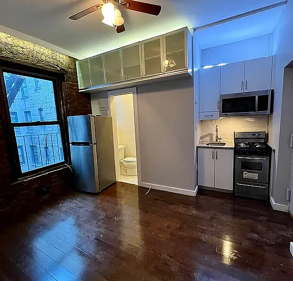 1270 Ocean Ave #4J — Photo 1