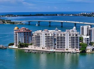 464 GOLDEN GATE POINT #702, SARASOTA, FL 34236