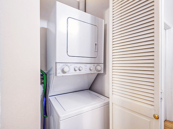 4th image of 1555 California St APT 317