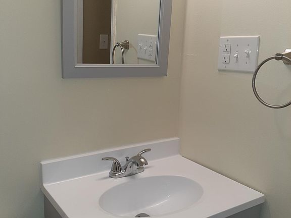 3rd image of 1103 Massanutten Ave #A