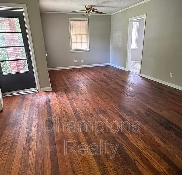 2750 Mimosa St — Photo 7