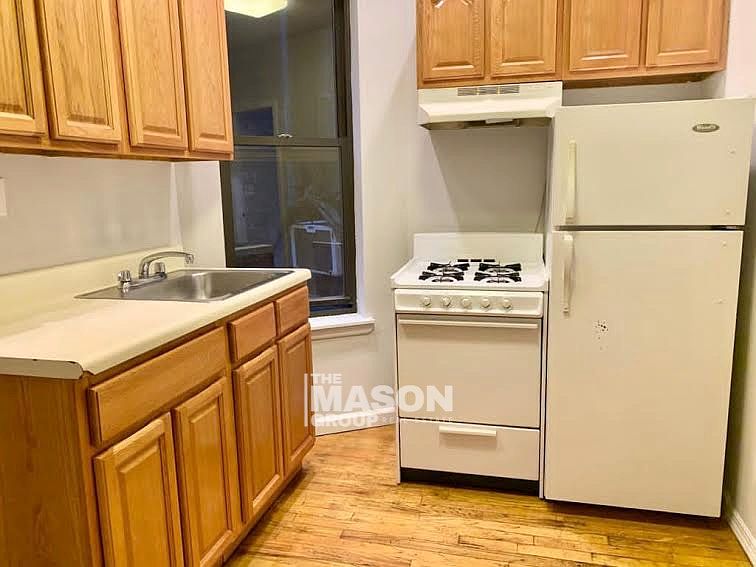 1st image of 796 9th Ave APT 5C