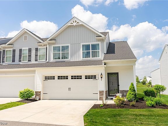 2nd image of 1362 Maple Grove Ln