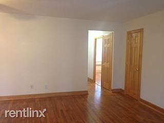 MP BLANK LIVING RM