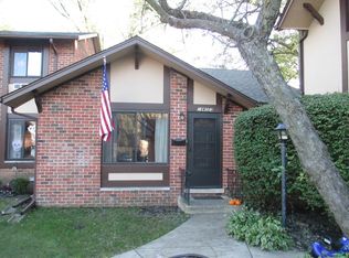 18W063 Apley Ln, Villa Park, IL 60181