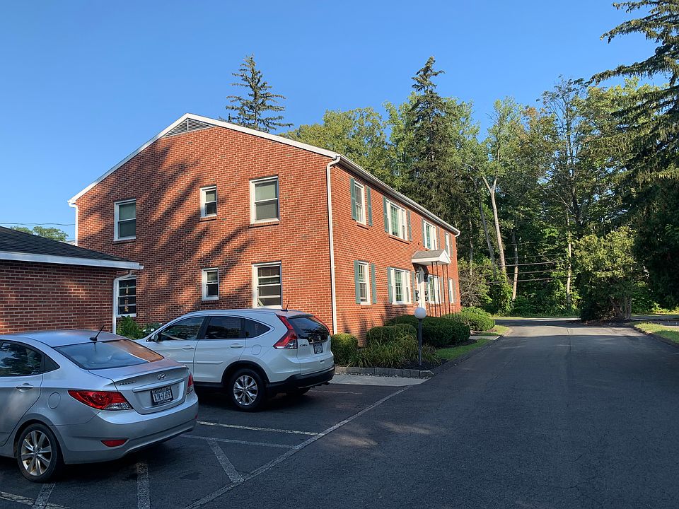 This a well kept property with 2 - 4 unit buildings.