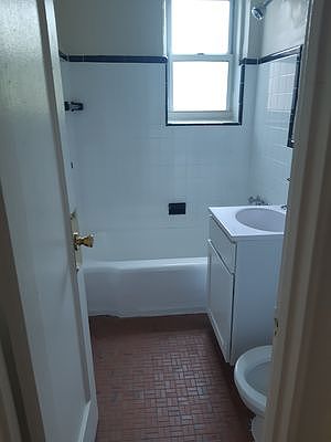 1st image of 2525 W 2nd St APT 2G