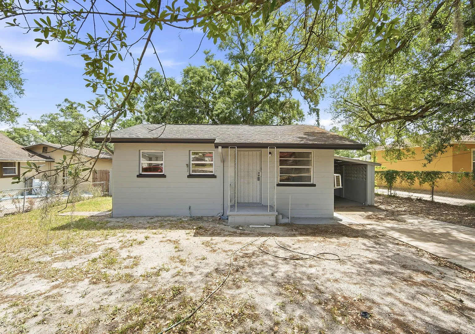 Newly Renovated 2BR Single-Family Home in Tampa No HOA & Pet Friendly** — Photo 1