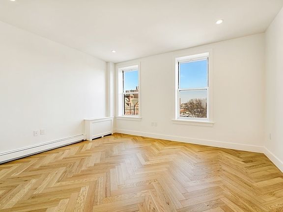 3rd image of 369 Washington Ave APT 4A