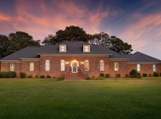 3881 Butts Ln, Greenville, NC 27858