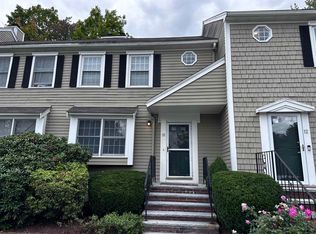 10 Stillwater Dr, Nashua, NH 03062