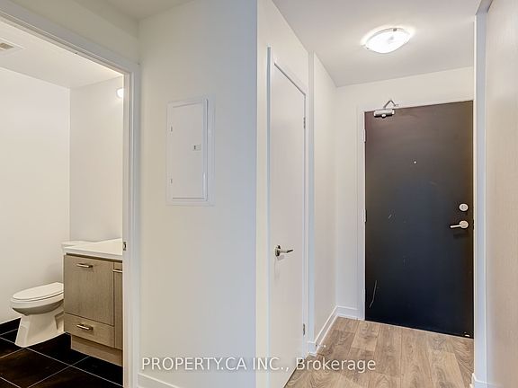 2nd image of 87 Peter St Unit 3715