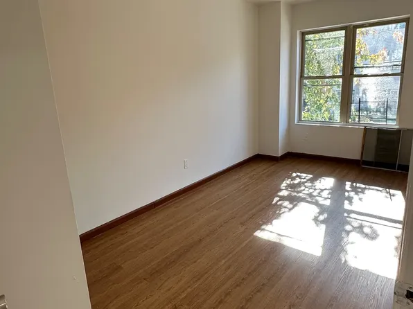 792 Logan St, Brooklyn, NY 11208