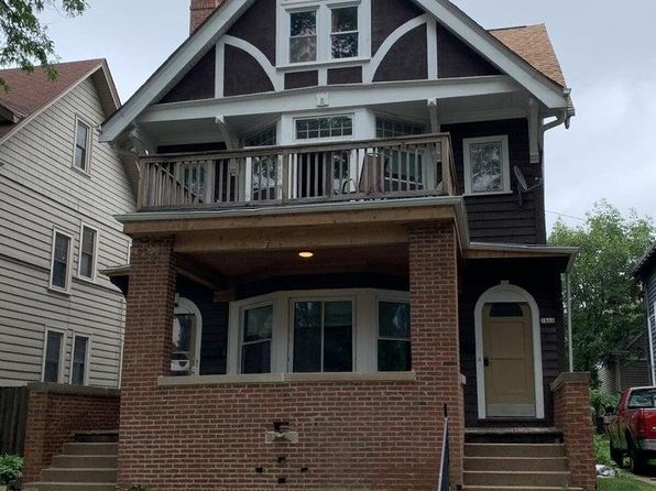 1806 E Newberry Blvd #1806