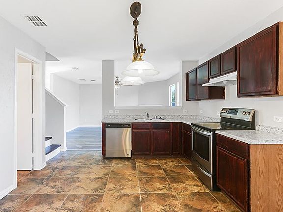 2nd image of 6917 Brookglen Ln