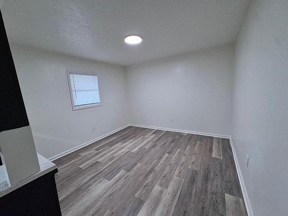 5th image of 2240 Patsy Ln