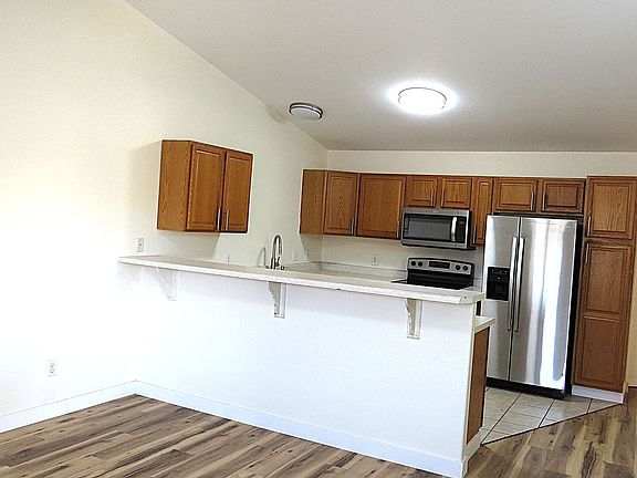 3rd image of 499 Coronado Ct Unit C