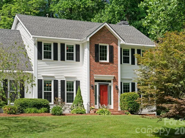 237 Windsor Forest Cir, Fletcher, NC 28732