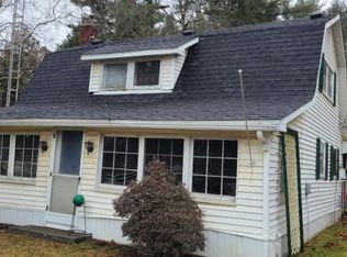 5022 Lakeshore Rd, Lexington, MI 48450