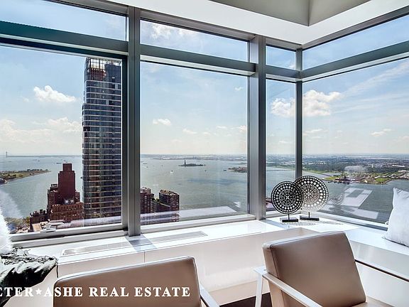3rd image of 123 Washington St APT 42A