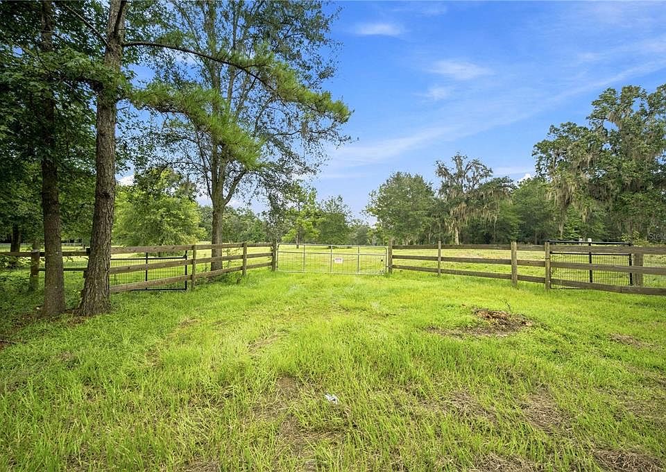 1st image of 18601 NW 160TH AVENUE
