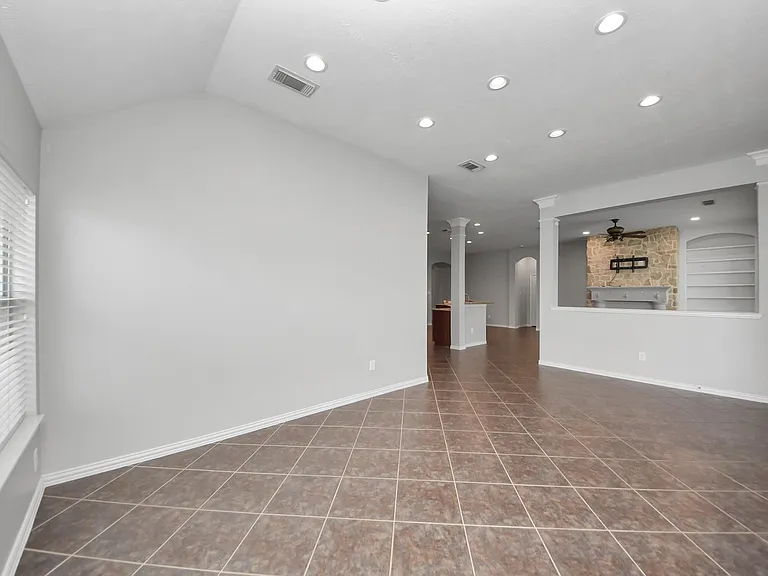 18403 Sierra Falls Ct — Photo 22