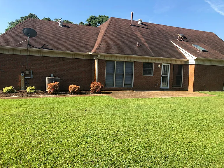 8358 Trinity Rd — Photo 2