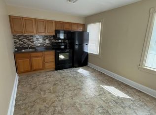388 W Lancaster Ave, Wayne, PA 19087