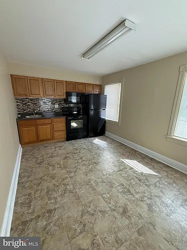 388 W Lancaster Ave Photo 1