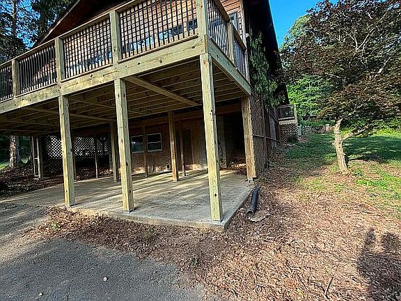 3rd image of 174 Wildlife Rd
