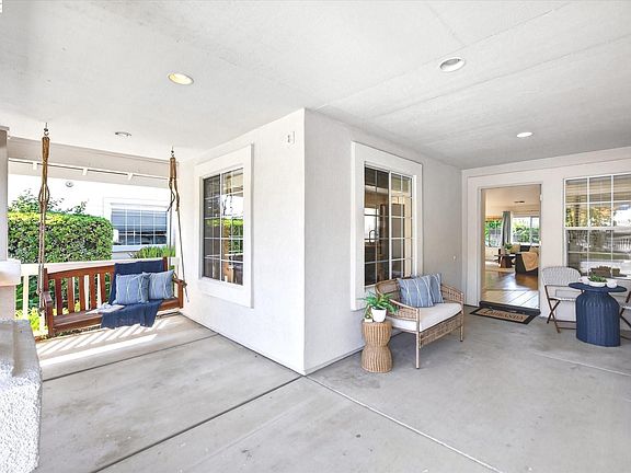 2nd image of 1128 Riviera Ct