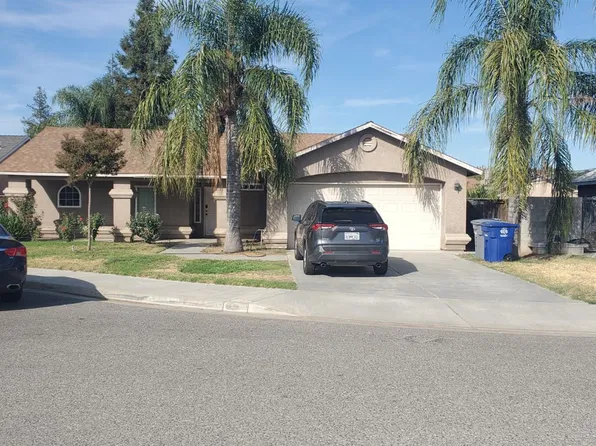 421 Ahwahnee Ct, Madera, CA 93637