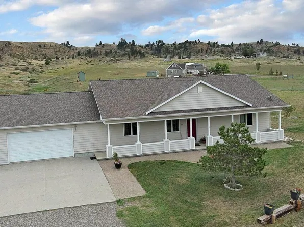 581 Squaw Creek Rd, Huntley, MT 59037