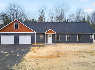 103 McGrath Pond Loop Rd, Belgrade, ME 04917