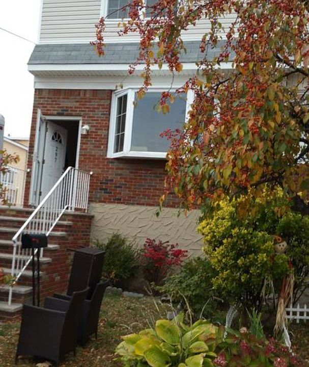 1st image of 297 Adams Ave