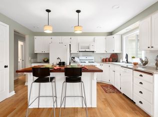 4405 Glasgow Way, Anacortes, WA 98221