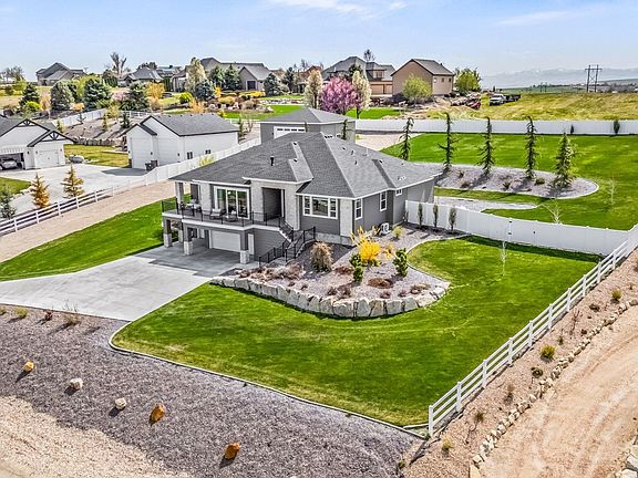 2nd image of 8087 Stella Ct