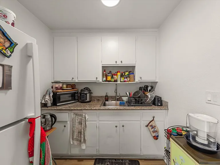 20324 Forest Ave #10 — Photo 10