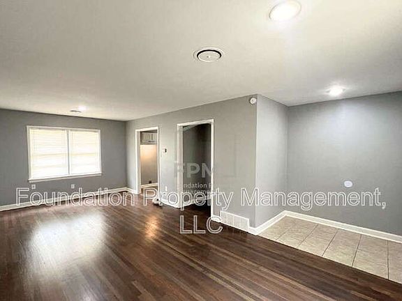 3rd image of 1704 S Perkins Rd