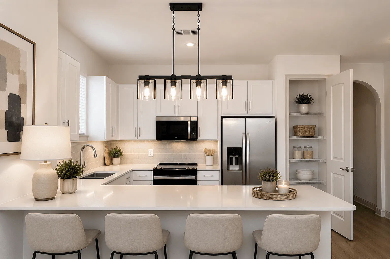 Rue 108 Luxury Apartments — Photo 1