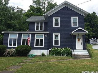 43 Clinton St, Tully, NY 13159